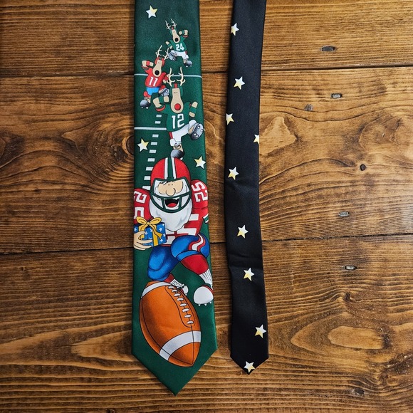 Tie Tales Christmas Football Novelty Tie Men's Green Holiday Sports Neck Tie 199 - Picture 2 of 9